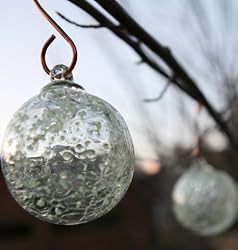 Aurora Glow - Glass Solar String Lights - White (White) (3"H x 12"W x 3"D)
