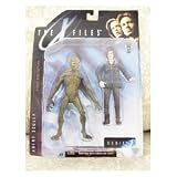 1998 The X-Files Action Figure Series 1 - Agent Scully with AlienIMAGE