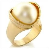 Jewelry - 15 Carat White Pearl Ring