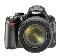 Nikon D5000 SLR-Digitalkamera (12 Megapixel, Live-View, HD-Videofunktion) Kit inkl. 18-105mm 1:3,5-5,6G VR Objektiv (bildstab.)