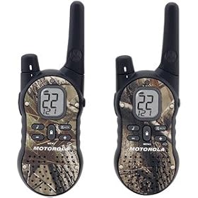Click here to buy MOTOROLA T9550RCAMO 25-Mile 2-Way Radio Camo; With real-tree AP faceplate by Motorola.