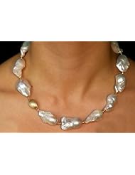 Baroque Fresh water pearl necklace in 18K gold