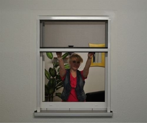 Insektenschutzrollo für Fenster bis max 130 x 160 cm in braun