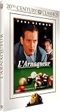 Revue Fox Pathé Europa  / L'Arnaqueur