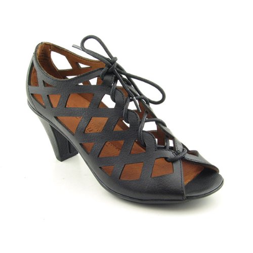 Gentle Souls Women's Okey Dokey Lace-Up