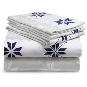 Pinzon 160-Gram Printed Flannel Sheet Set $29.99