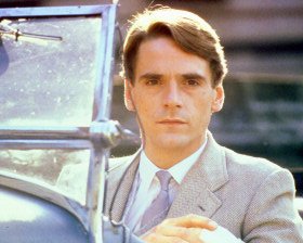 JEREMY IRONS AS CHARLES RYDER FROM BRIDESHEAD REVISITED - Licensed Photo - Professional Photographic Print - Picture SIZE 10x8 (25x20cm)