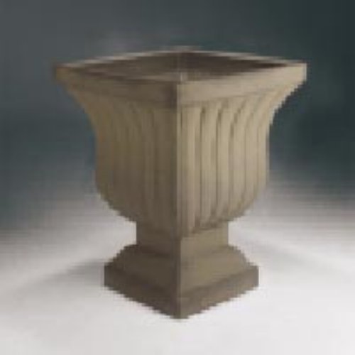 Leyla Urn