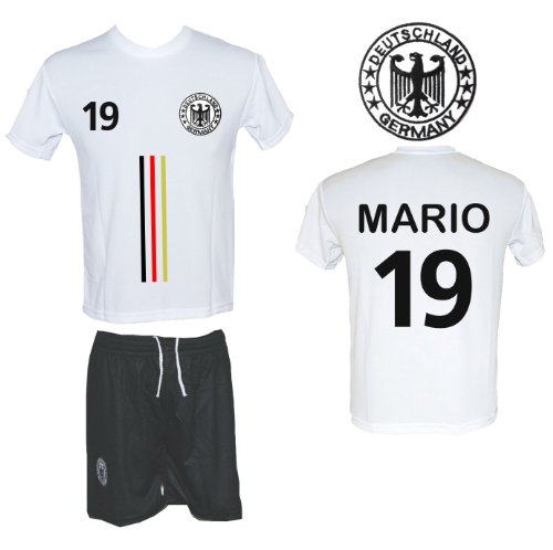 Deutschland Trikot mit Hose “Modell R511″-mit gesticktem Trikot Wappen-inclusive Ihrem Wunschnamen+Zahl-Größen: 110-116-122-128-134-140-146-152-158 (146)