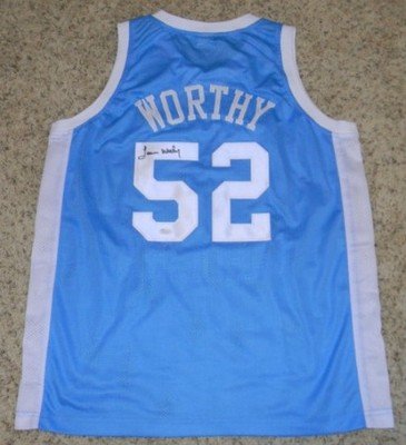 James Worthy Signed Jersey - Unc North Carolina Tar Heels 52 - JSA Certified - Autographed NBA JerseysB009ILGPKG