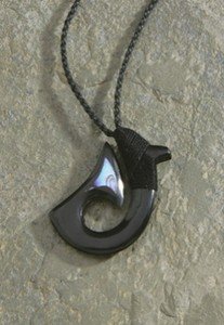 Hawaii Necklace Hook Horn and Paua Pendant