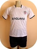ENGLAND SOCCER KIDS SET JERSEY & SHORT SIZE 6.NEW