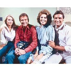 DOUGLAS BARR AS HOWIE MUNSON, JO ANN PFLUG AS SAMANTHA 'BIG JACK' JACK, LEE MAJORS AS COLT SEAVERS, HEATHER THOMAS AS JODY BANKS FROM THE FALL GUY #1 - IN FARBE - Filmfoto - (Poster) PLAKATE - 25x20" (60x50cm)