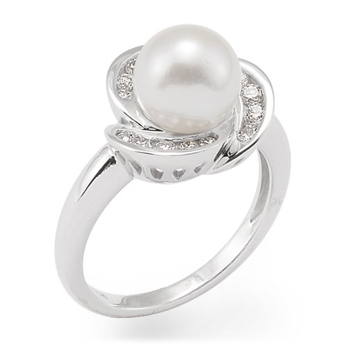 Akoya Pearl Ring with Diamond in 14K White Gold