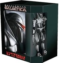 Battlestar Galactica, saison 1 à 4 + figurine - Coffret 25 DVD