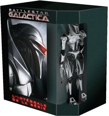 Battlestar Galactica, saison 1 à 4 + figurine - Coffret 25 DVD by Mary McDonnellJamie BamberTricia Helfer