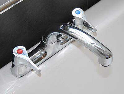 Cascade Commodore Dual-Lever Deck Mounted Sink Mixer Tap in Chrome
