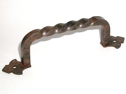 Top Knobs- Normandy Collection M693 D Handle in Patine Rouge