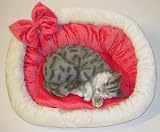 Eigenschaften WILMA Heimtierprodukte  / fetziges Liegebett Weiß-Pink 52 x 41cm #5120