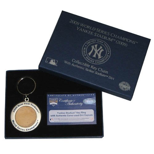 MLB New York Yankees 2009 World Series Game Used Dirt in Keychain
