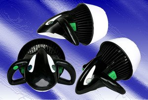 Cover image : 充電式水中ライダー（WHALE）