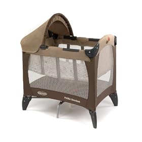 Graco Petite Bassinet (Apple)