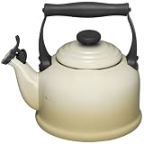 Le Creuset Traditional Kettle Almond 2.1L