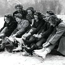 Charity Christmas Cards - Lunchtime skating - 8 Christmas cards. 47p goes to Help the Hospices