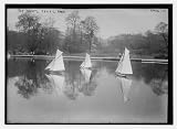 Photo (S): Toy yachts -- Central Park