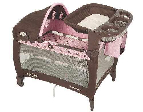 Graco Swept Frame Pack 'n Play with Bassinet & Changer in Betsey