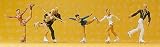 Preiser 10314 Figure Skaters (6)