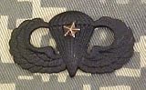 Parachutist 1 Combat Star - Metal Insignia -Black