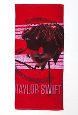 Red Glasses Beach Towel