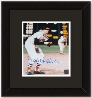 Brooks Robinson Autographed/Hand Signed Baltimore Orioles 8x10 Photo - 1970 World Series MVP - Custo