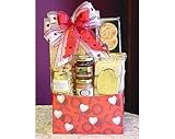 Wisconsin Gourmet Treats Kisses and Hugs Gift Box