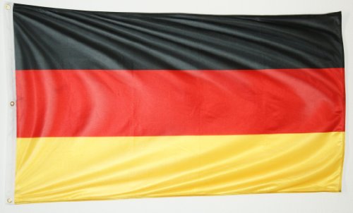 EDEL + QUALITÄT / Eigene Herstellung: Nationalfahne / Nationalflagge BUNDESREPUBLIK Deutschland OHNE Wappen Fahne Flagge – Stoffgewicht ca. 110 gr/m2 (!!) Orginal Markenqualiät – Hissvorrichtung: 3 extra starke Messing Ösen – 3-fach umlaufend genäht (!!) – Grösse: ca. 90×150 cm – HOCHREISSFEST – Hissvorrichtung: extras starke Messing Ösen – sehr schönes u. robustes Flaggentuch – ideal als Hissflagge Hissfahne für den Garten Schrebergarten oder zur Deko