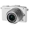 Olympus Pen E-PM1 Systemkamera (12 Megapixel, 7,6 cm (3 Zoll) Display, bildstabilisiert) wei� mit 14-42mm Objektiv silber