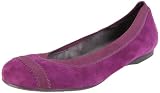 Stuart Weitzman Women's Giveable Flat