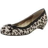 Betsey Johnson Women's Limon Low Heel Pump