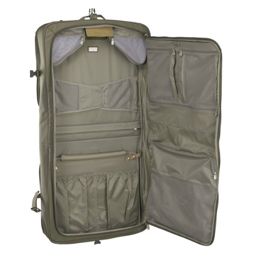 Briggs & Riley Baseline Deluxe Garment Bag