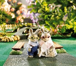 Childrens Toyshop  Toys : Calico Critter Cottontail Rabbit Grandparents