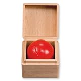 Eigenschaften SINA SPIELZEUG / Klingende Holzkugel i. Holzkästchen, rot | Musical Wooden Ball in wooden box, red
