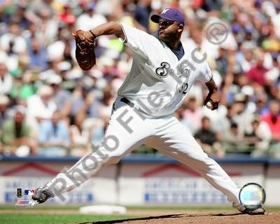 CC Sabathia - Milwaukee Brewers pitching action MLB 8x10 Photo