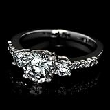 Barstow's Three Stone Engagement Ring Size 6<br />
” /></td>
<td>
<span class=