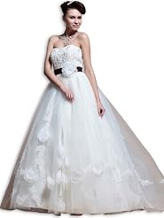 Sweetheart  Fitted Tulle  Ball Gown  Dress with a Chapel Train 