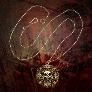 Master Replicas Pirates of the Caribbean Souvenir Necklace