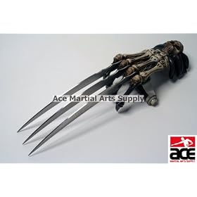 Zombie Gear Demon Bones Tri-Bladed Fantasy Hand Claw