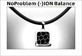 NoProblem (-)ION Balance - Edle Kette mit Anhänger - Honey - SCHWARZ - ca. 48 cm - fördert Energie und Leistungsfähigkeit - Sportkette mit Turmalin, Germanium und Bio-Ceramic - Halskette für mehr Balance und Power - 2000 Ionen/cm3 - Mit magnetischen Verschluss - Noch sportlicher, noch effektiver und noch stylischer!- Tolle Geschenkidee!!!