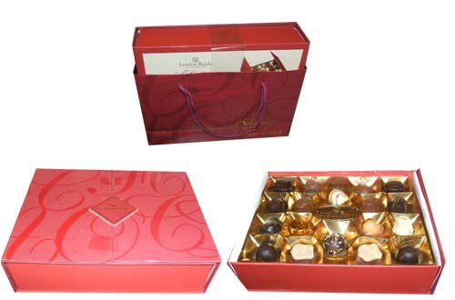Lyndon Reede Fine Chocolate Collection Belgian Holiday Christmas Assortment Gift 17.6... by Lyndon Reede