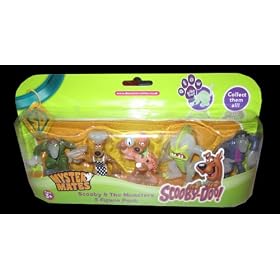 Scooby Doo Glow in the Dark Monsters 5 Figure Pack - inc Diver and Scuba